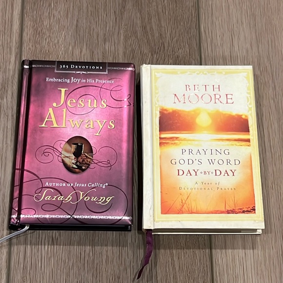 Other - 2 Daily Devotional Books: Beth Moore and Sarah Young